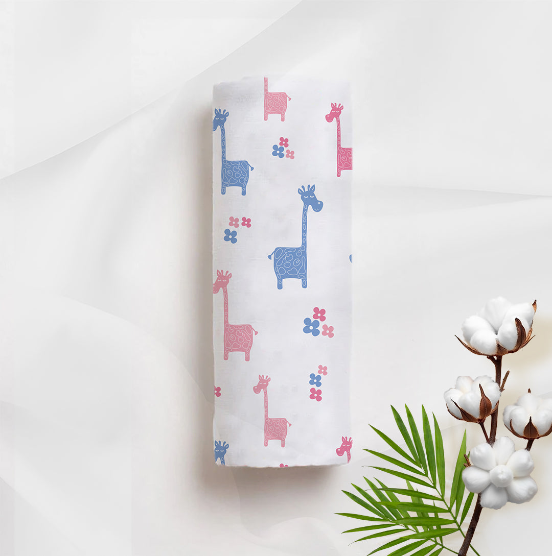 Lanky Giraffe Organic Bamboo Baby Swaddle | 90 x 90 cm